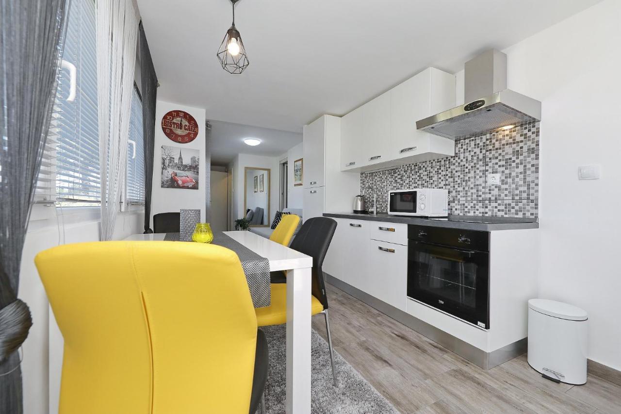 Apartmani Nella Vir Quarto foto